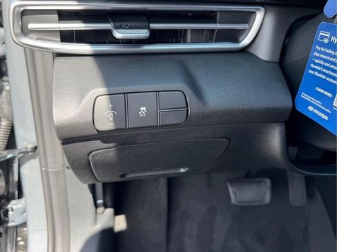 New 2026 Hyundai Elantra Limited FWD image 23