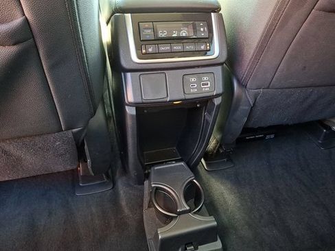 Used 2023 Subaru Ascent Onyx Edition Limited AWD/4WD image 13
