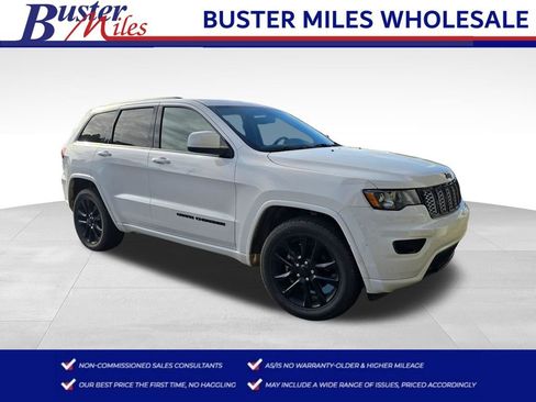 Used 2020 Jeep Grand Cherokee Altitude image 1