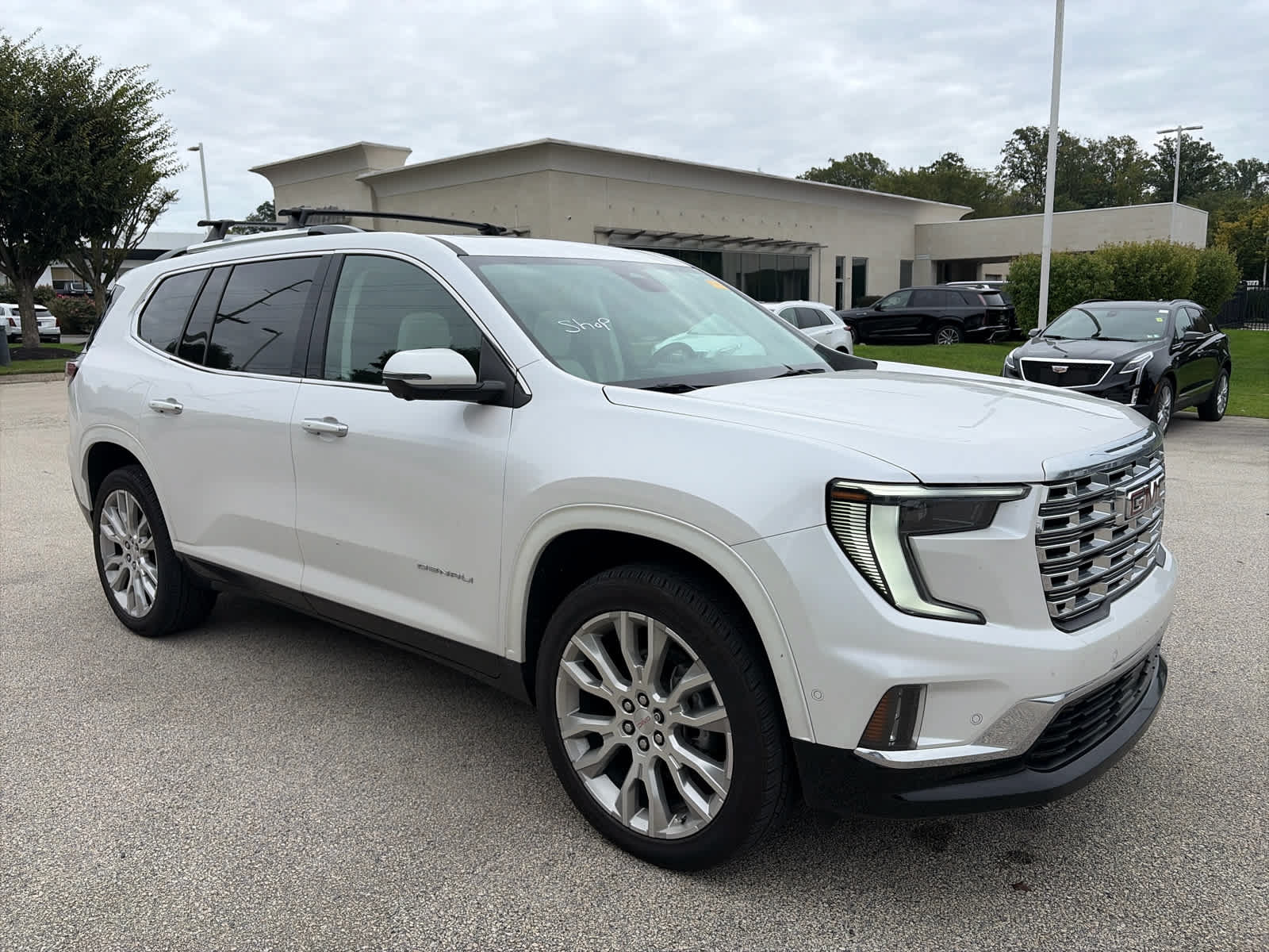 Used 2024 GMC Acadia Denali w/ Super Cruise Package AWD/4WD image 5