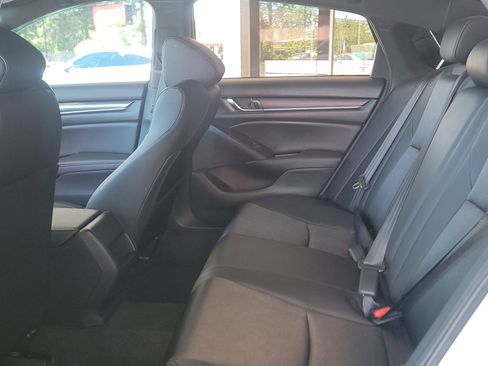Used 2019 Honda Accord Sport image 12