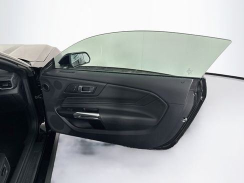 Used 2026 Ford Mustang Premium RWD image 30