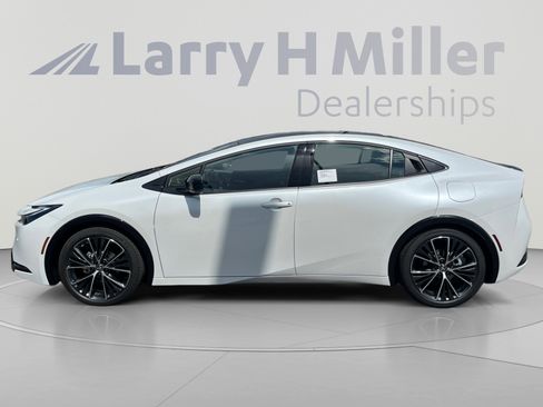 New 2026 Toyota Prius Limited FWD image 2