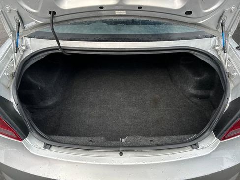 Used 2005 Chrysler Sebring Limited FWD image 22