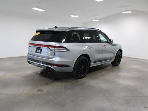 Used 2022 Lincoln Aviator Reserve w/ Equipment Group 201A image 9