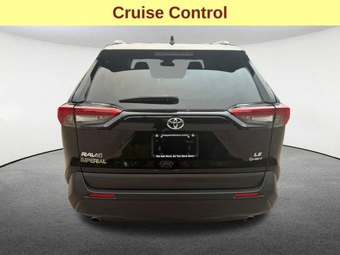 Certified 2025 Toyota RAV4 LE AWD/4WD image 13