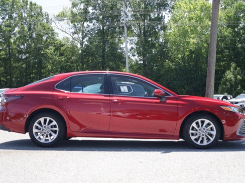 Used 2024 Toyota Camry LE FWD image 6