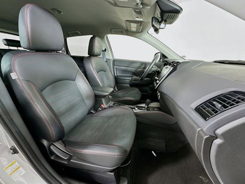 Used 2025 Mitsubishi Outlander Sport SE image 29