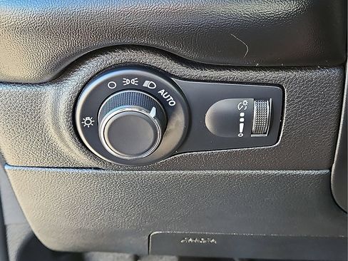 Used 2024 Dodge Durango GT RWD image 47