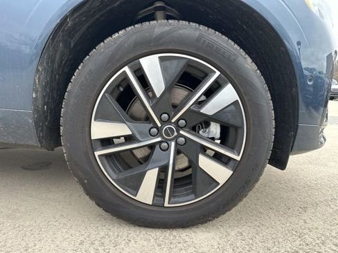 New 2026 Volvo XC60 B5 Plus w/ Protection Package Premier image 9