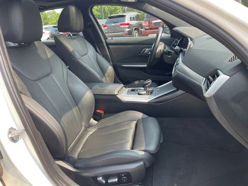 Used 2019 BMW 330i xDrive Sedan w/ Convenience Package AWD/4WD image 23