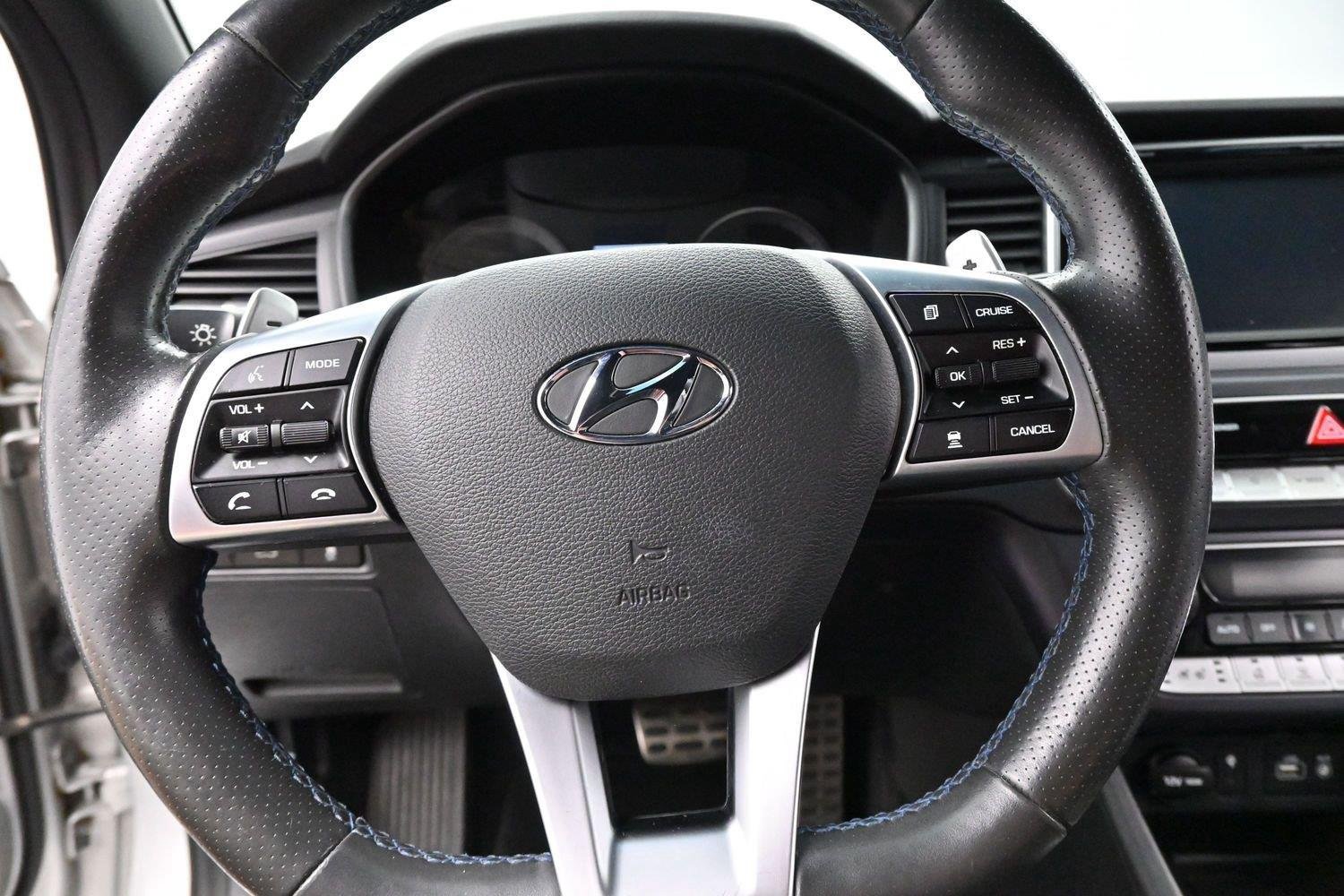 Used 2019 Hyundai Sonata Limited FWD image 17