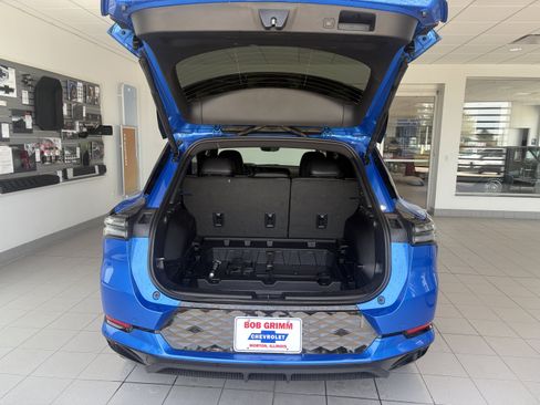 Used 2025 Chevrolet Equinox EV RS w/ Active Safety Package 3 FWD image 9
