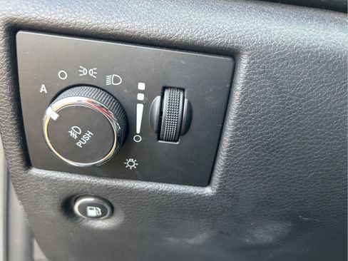 Certified 2020 Jeep Grand Cherokee Altitude image 15