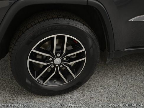 Used 2017 Jeep Grand Cherokee Trailhawk w/ Trailhawk Luxury Group image 42