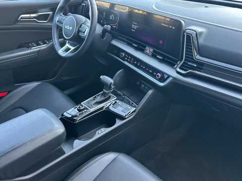 Used 2024 Kia Sportage EX image 13