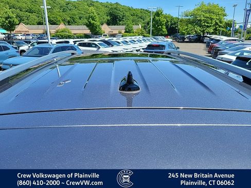 Used 2024 Volkswagen Atlas SEL AWD/4WD image 32