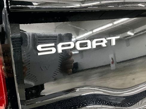 New 2025 Land Rover Discovery Sport S image 9