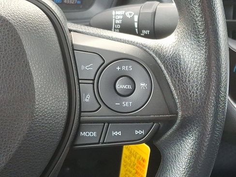 Used 2022 Toyota Corolla LE image 21