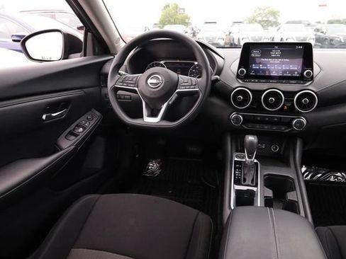 Certified 2025 Nissan Sentra SV FWD image 22
