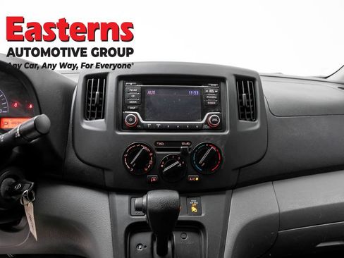 Used 2019 Nissan NV200 SV FWD image 11