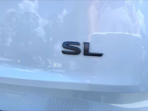 Used 2024 Nissan Rogue SL w/ SL Premium Package FWD image 10