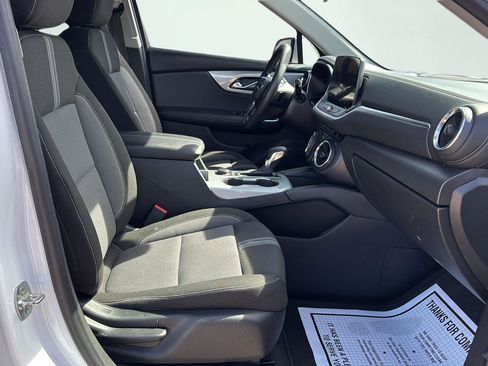 Used 2025 Chevrolet Blazer LT image 26