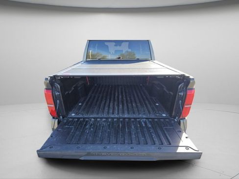 Used 2024 Toyota Tacoma TRD Sport AWD/4WD image 25