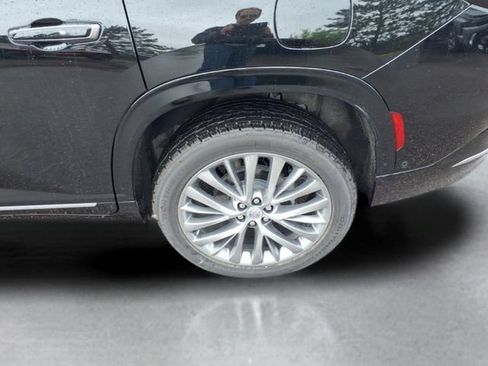 Used 2026 Buick Enclave Avenir w/ Super Cruise Package AWD/4WD image 21