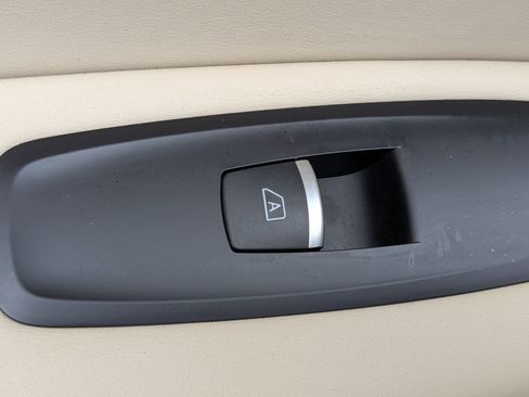 Used 2019 INFINITI QX50 Essential w/ Premium Heat Package image 31