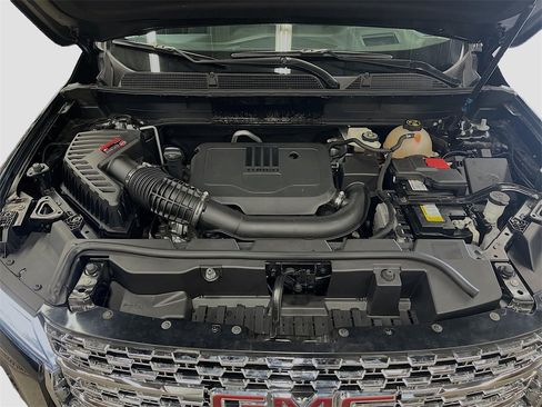 Used 2022 GMC Acadia Denali w/ Denali Ultimate Package image 33