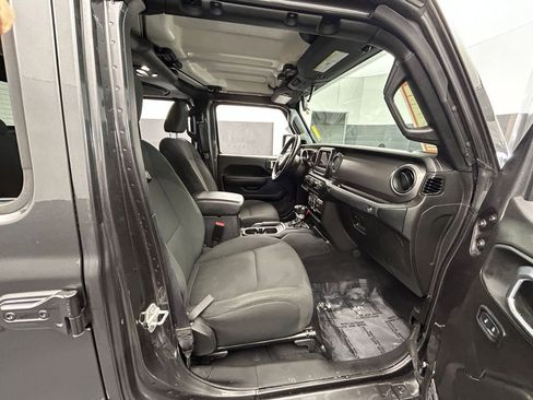 Used 2022 Jeep Gladiator Sport image 30