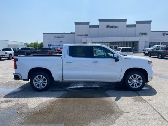 Used 2022 Chevrolet Silverado 1500 LTZ AWD/4WD image 7