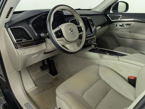 Used 2016 Volvo XC90 T6 Momentum w/ Momentum Plus Package image 16