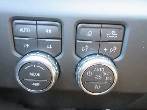 New 2026 GMC Sierra 2500 Denali w/ Denali Reserve Package image 18