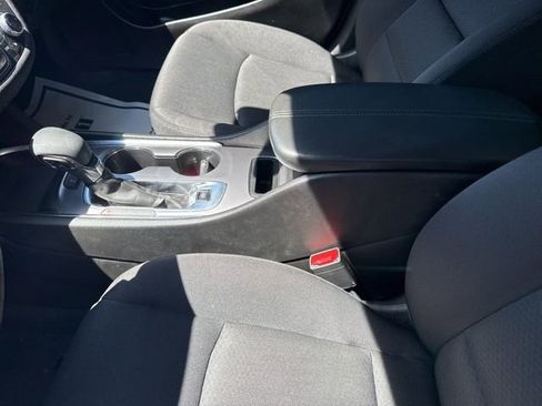 Used 2024 Chevrolet Malibu LT FWD image 12
