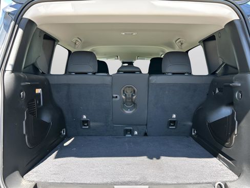 Certified 2022 Jeep Renegade Latitude w/ Convenience Group image 37