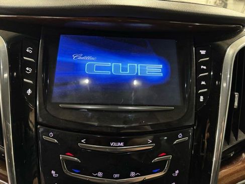 Used 2016 Cadillac Escalade Luxury image 16
