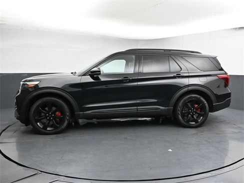 Used 2020 Ford Explorer ST w/ ST Street Pack image 9
