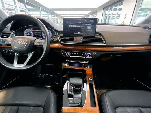 Certified 2023 Audi Q5 2.0T Premium Plus w/ Premium Plus Package AWD/4WD image 16