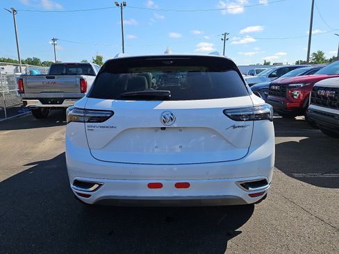 Used 2022 Buick Envision Avenir w/ Technology Package II AWD/4WD image 5