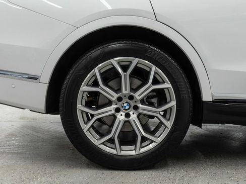 Used 2025 BMW X7 xDrive40i image 44