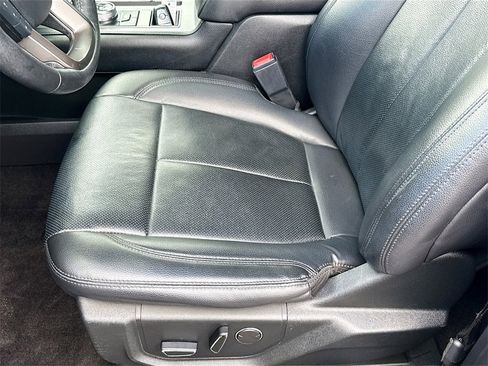 Used 2019 Ford Expedition XLT w/ Equipment Group 202A image 21