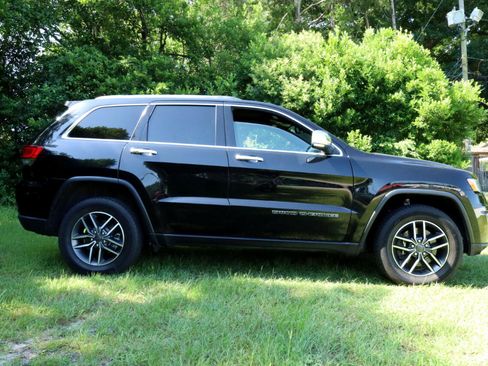 Used 2021 Jeep Grand Cherokee Limited image 4