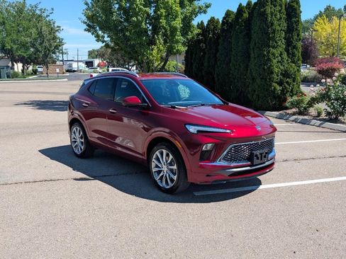 Used 2024 Buick Encore GX Avenir w/ Avenir Technology Package AWD/4WD image 7