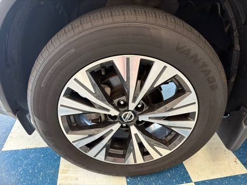Used 2021 Nissan Rogue SV AWD/4WD image 20