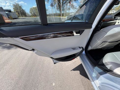 Used 2013 Mercedes-Benz C 250 Sport image 12