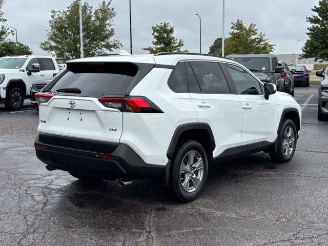 Used 2024 Toyota RAV4 XLE FWD image 13