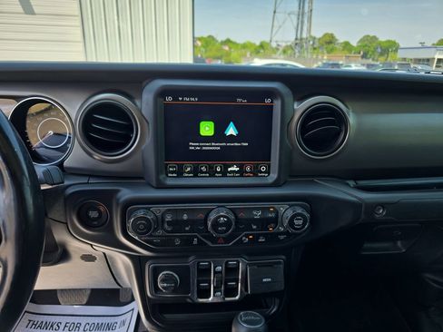 Used 2020 Jeep Gladiator Sport w/ Quick Order Package 24S AWD/4WD image 16