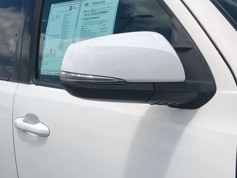 Certified 2021 Toyota Tacoma TRD Off-Road w/ TRD Premium Off Road Package AWD/4WD image 12